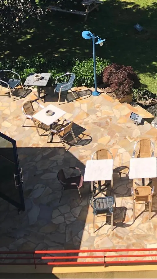 **  Hotel Arcantis Le Voltaire Rennes Frankreich